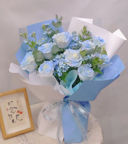 Icy Petals 冰蓝花瓣